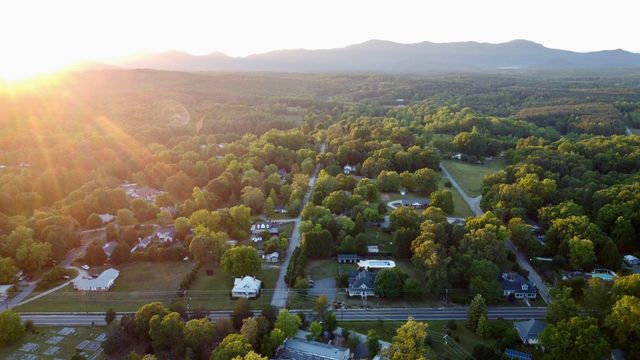 305 E Prince Road, Landrum, SC 29356