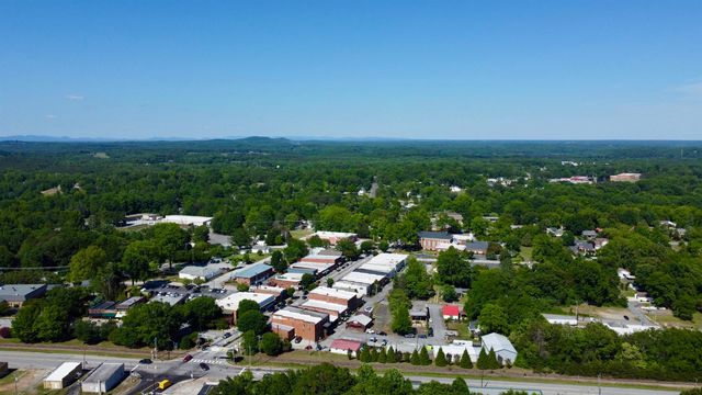 305 E Prince Road, Landrum, SC 29356