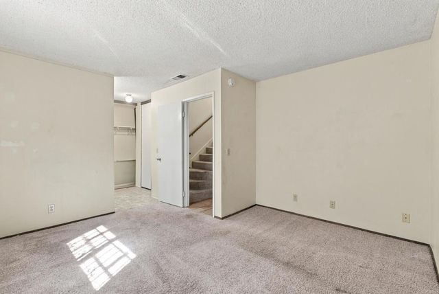 4515 College Way O, San Diego, CA 92115