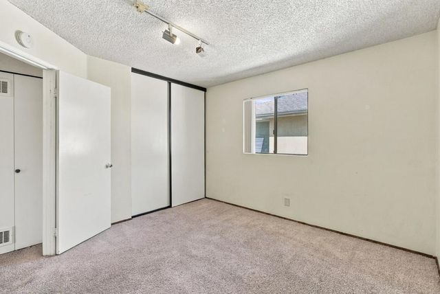 4515 College Way O, San Diego, CA 92115