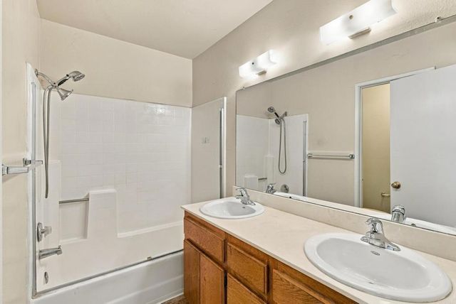 4515 College Way O, San Diego, CA 92115