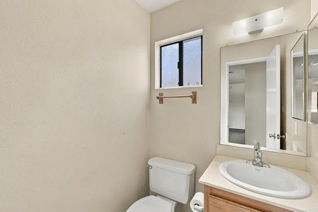 4515 College Way O, San Diego, CA 92115