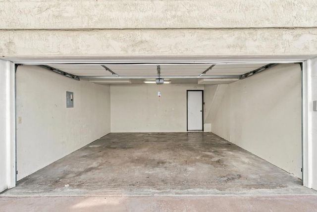 4515 College Way O, San Diego, CA 92115