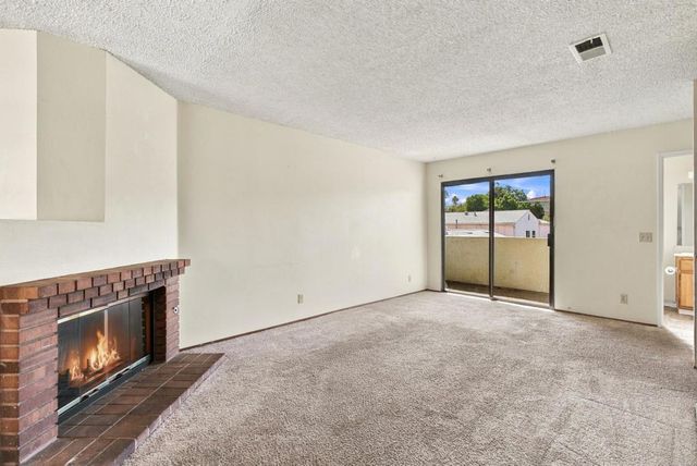 4515 College Way O, San Diego, CA 92115