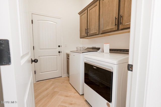 124 Peregrino Trail, Sunland Park, NM 88063