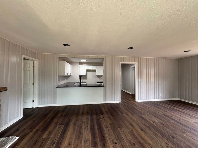 1712 S Erie Street, Wichita, KS 67211