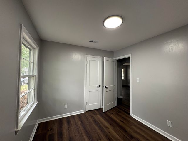 1712 S Erie Street, Wichita, KS 67211