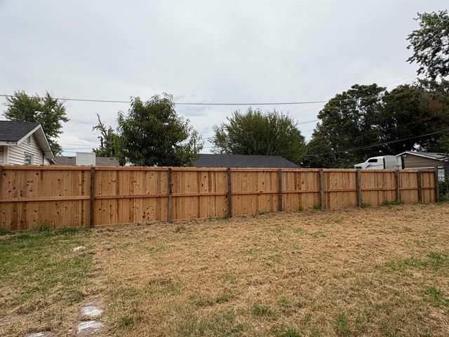 1712 S Erie Street, Wichita, KS 67211