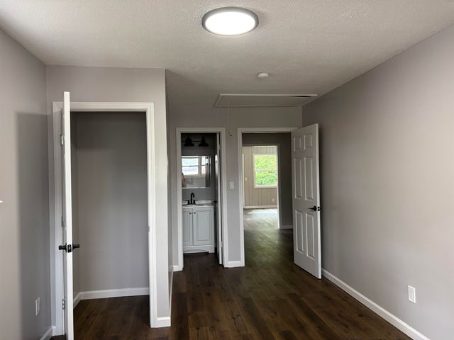1712 S Erie Street, Wichita, KS 67211