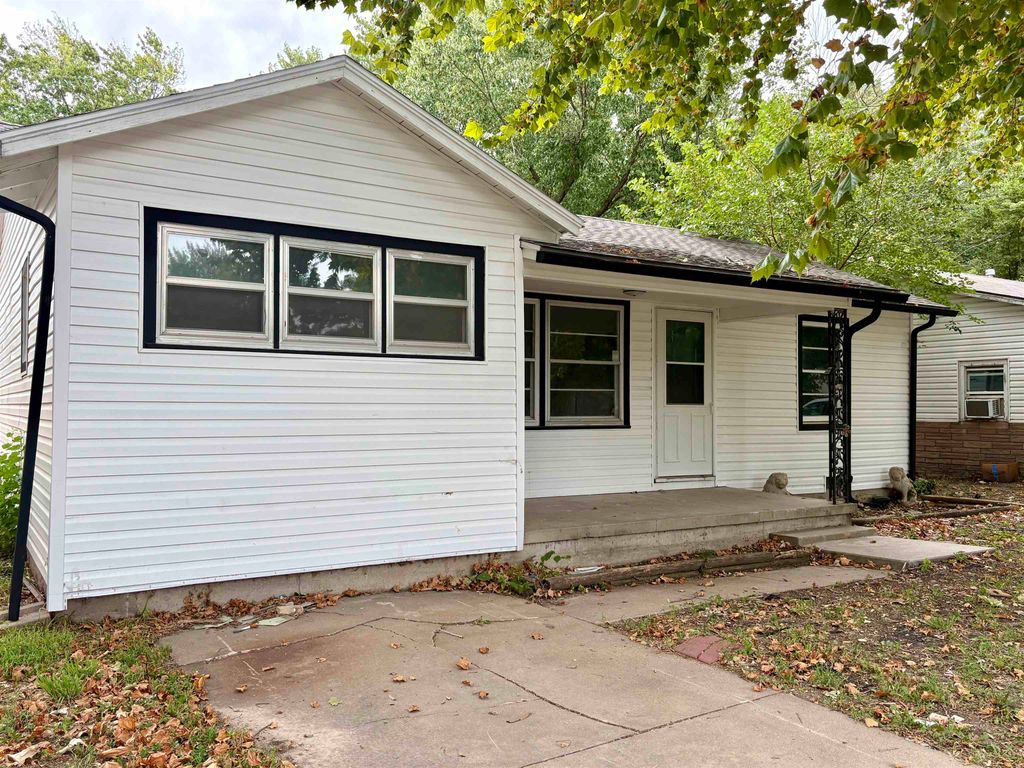 1712 S Erie Street, Wichita, KS 67211
