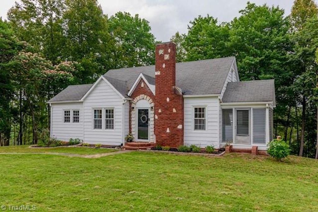 1779 Mountainview Road, King, NC 27021