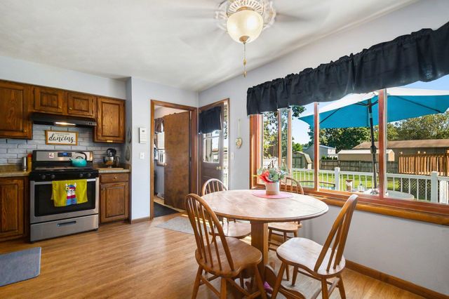 57058 Pine Road, South Bend, IN 46619