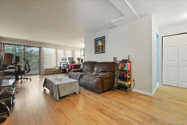 235 W Park Avenue 103, Long Beach, NY 11561