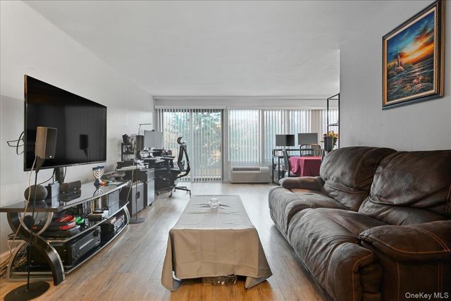 235 W Park Avenue 103, Long Beach, NY 11561