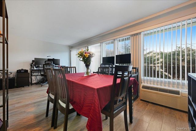 235 W Park Avenue 103, Long Beach, NY 11561