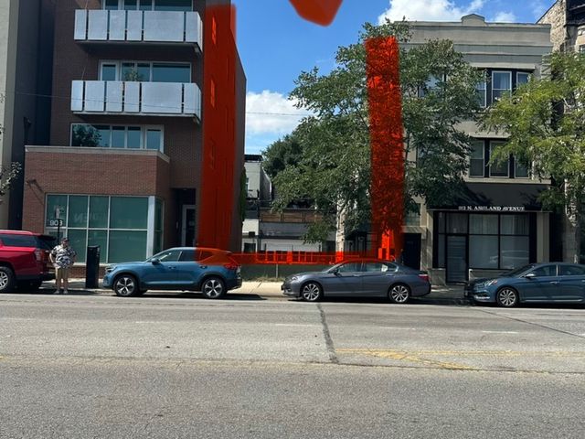 910 N ASHLAND Avenue, Chicago, IL 60622