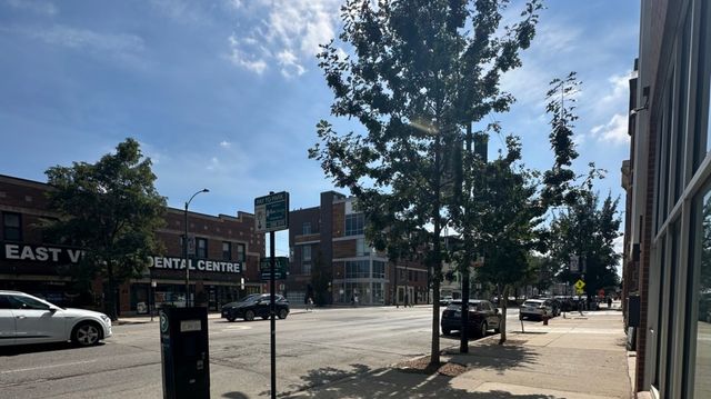 910 N ASHLAND Avenue, Chicago, IL 60622
