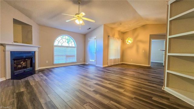 932 Scholastic Court, Winston-salem, NC 27106