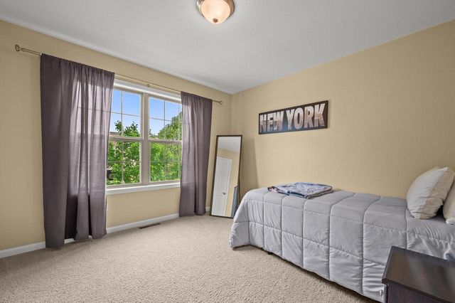 2005 Patrick LANE, Waukesha, WI 53188