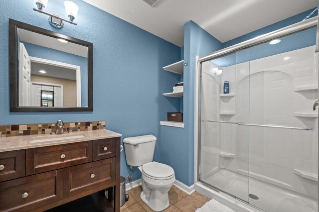 2005 Patrick LANE, Waukesha, WI 53188