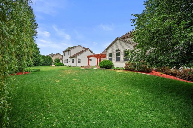 2005 Patrick LANE, Waukesha, WI 53188