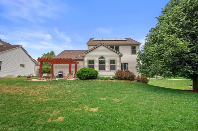 2005 Patrick LANE, Waukesha, WI 53188