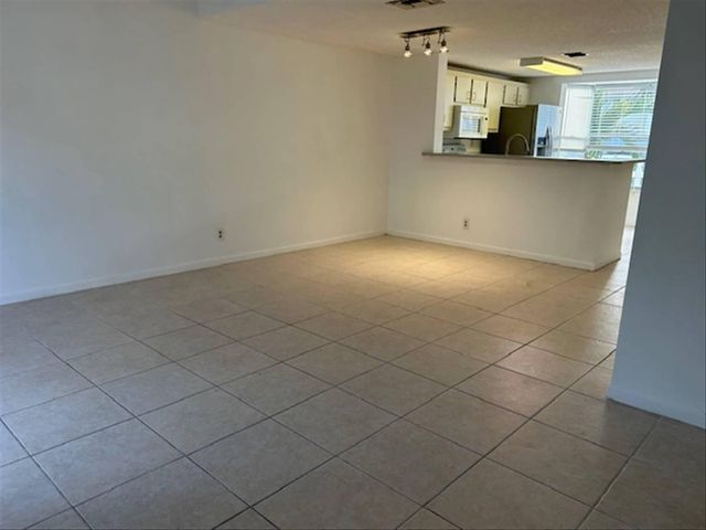 2593 NE 15th Street, Pompano Beach, FL 33062