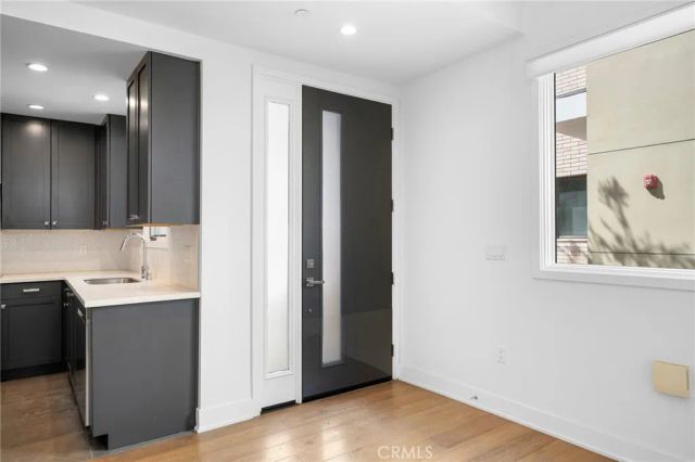 125 Hurlbut Street 108, Pasadena, CA 91105