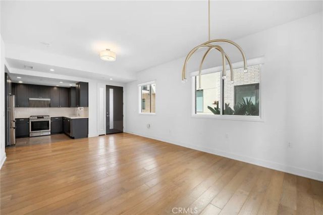 125 Hurlbut Street 108, Pasadena, CA 91105