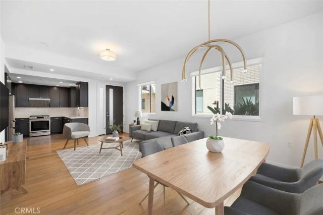 125 Hurlbut Street 108, Pasadena, CA 91105