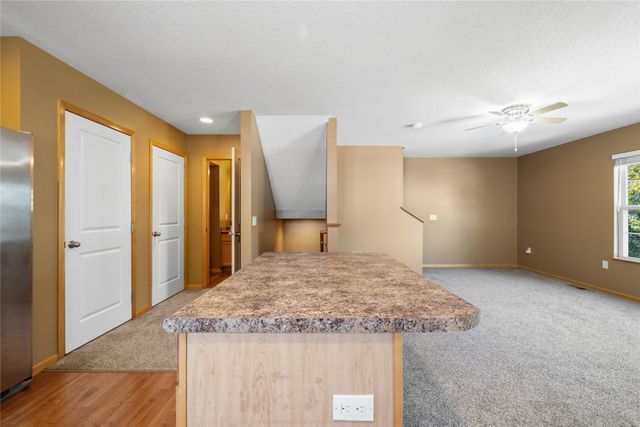 5549 Kirkland Court, Johnston, IA 50131