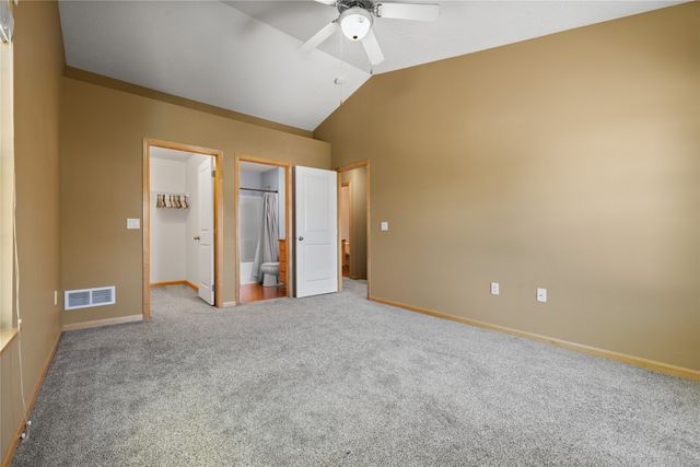 5549 Kirkland Court, Johnston, IA 50131