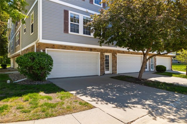 5549 Kirkland Court, Johnston, IA 50131