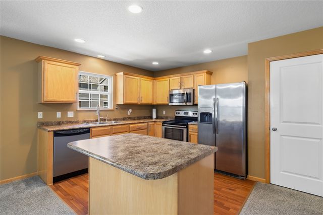 5549 Kirkland Court, Johnston, IA 50131