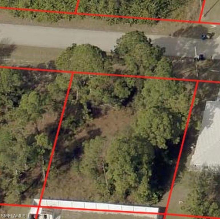 842 Chezy ST E, LEHIGH ACRES, FL 33974 — photo 2
