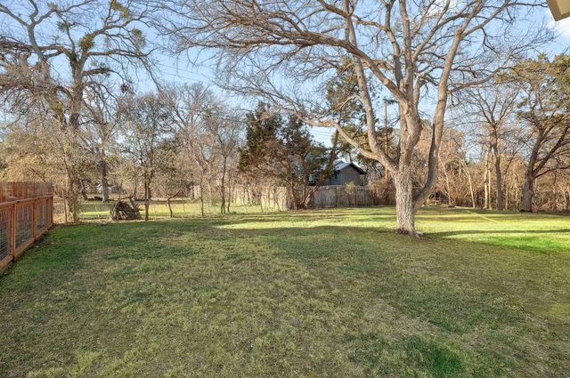 5710 Longhorn LNDG, Austin, TX 78734