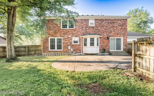 10701 Linn Station Rd, Louisville, KY 40223