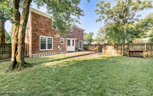 10701 Linn Station Rd, Louisville, KY 40223