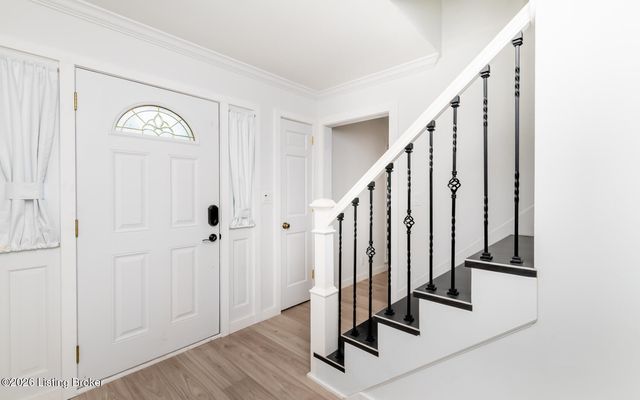 10701 Linn Station Rd, Louisville, KY 40223