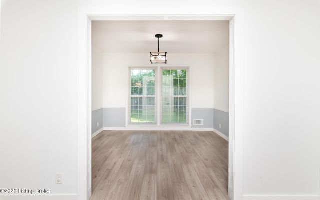 10701 Linn Station Rd, Louisville, KY 40223