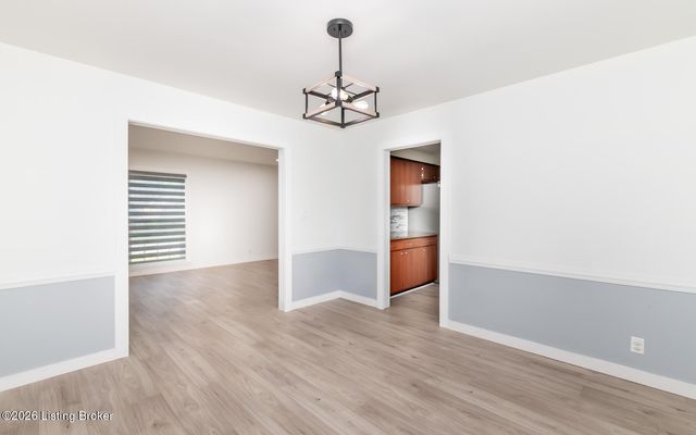 10701 Linn Station Rd, Louisville, KY 40223