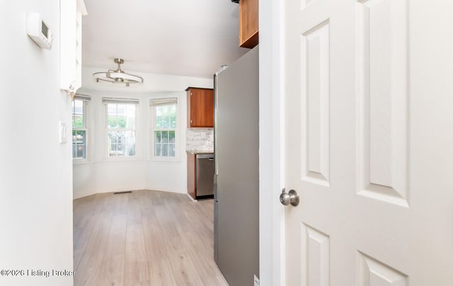 10701 Linn Station Rd, Louisville, KY 40223
