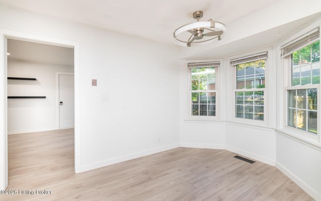 10701 Linn Station Rd, Louisville, KY 40223