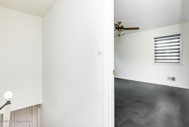 10701 Linn Station Rd, Louisville, KY 40223