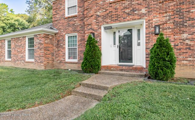 10701 Linn Station Rd, Louisville, KY 40223