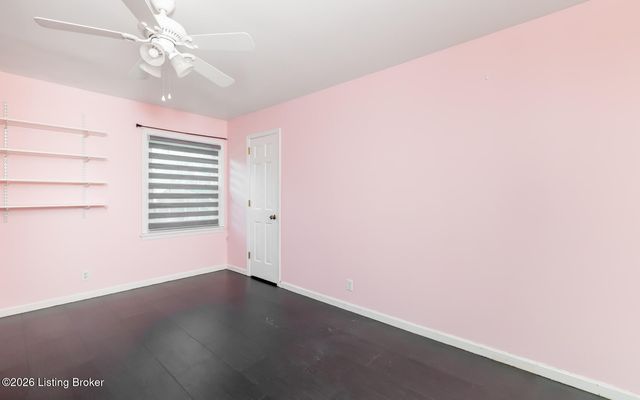 10701 Linn Station Rd, Louisville, KY 40223