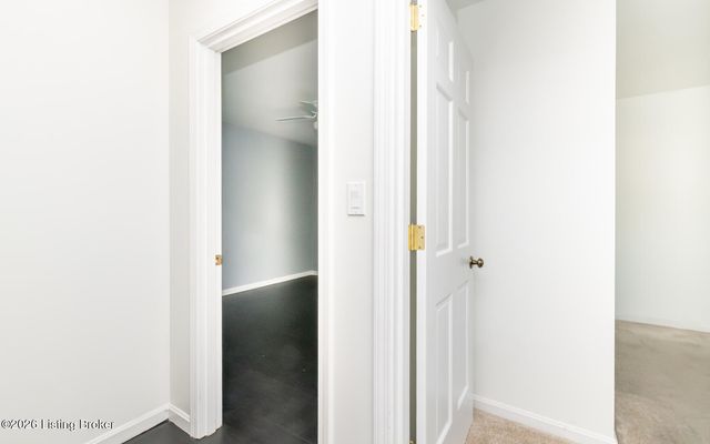 10701 Linn Station Rd, Louisville, KY 40223