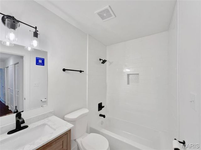 1673 Kingsford Drive, Florissant, MO 63031