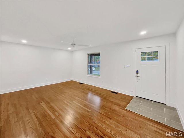 1673 Kingsford Drive, Florissant, MO 63031