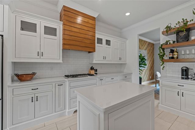 1060 Elizabeth Drive, Bentonville, AR 72713